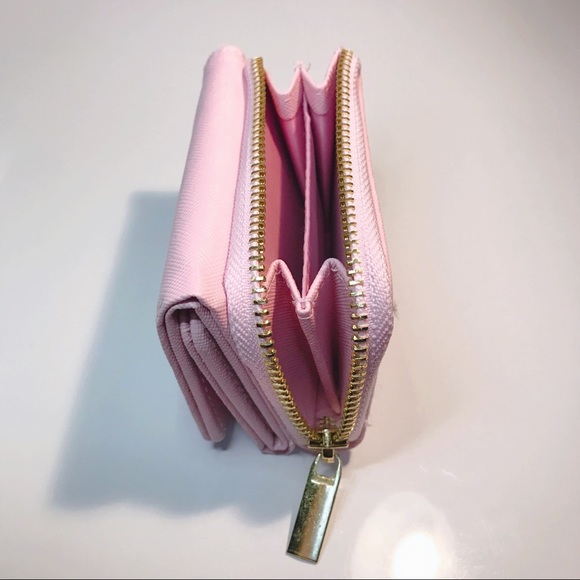 *SOLD* Samantha Thavasa 25th Anniversary Wallet and Charm - Picture 4 of 8